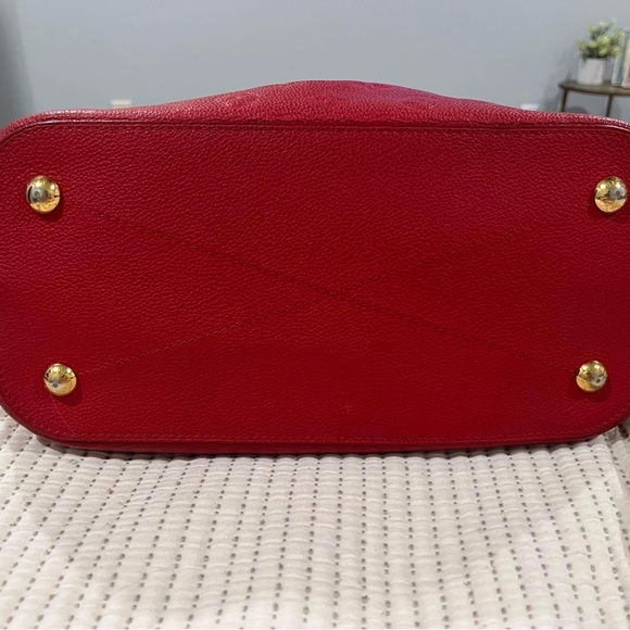 Louis Vuitton Mazarine MM in red. - Picture 2 of 11